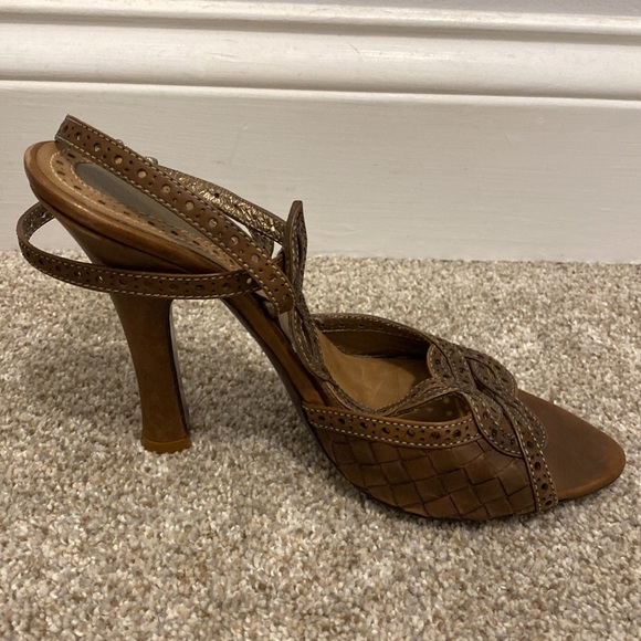 Bottega veneta ankle wrap t-strap sandals. Size 39 - Picture 13 of 16